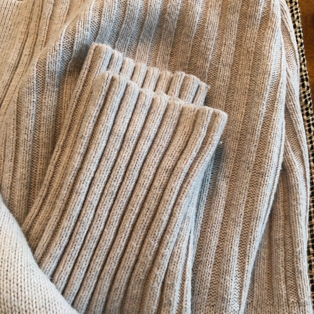 ❗️❗️SOLD ❗️❗️Aritzia Talula Lenox cardigan - Picture 6 of 7